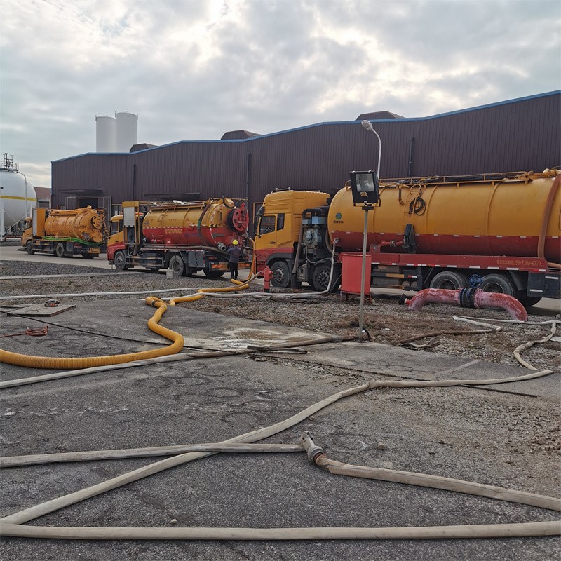 苏家屯污水池清理