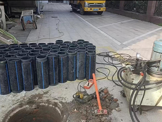 苏家屯PE置换管厂家 DN315置换管 非开挖管短管置换